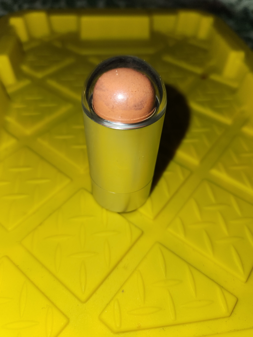 Ariana Grande Creamy Stick Foundation - Warm Tan Finish